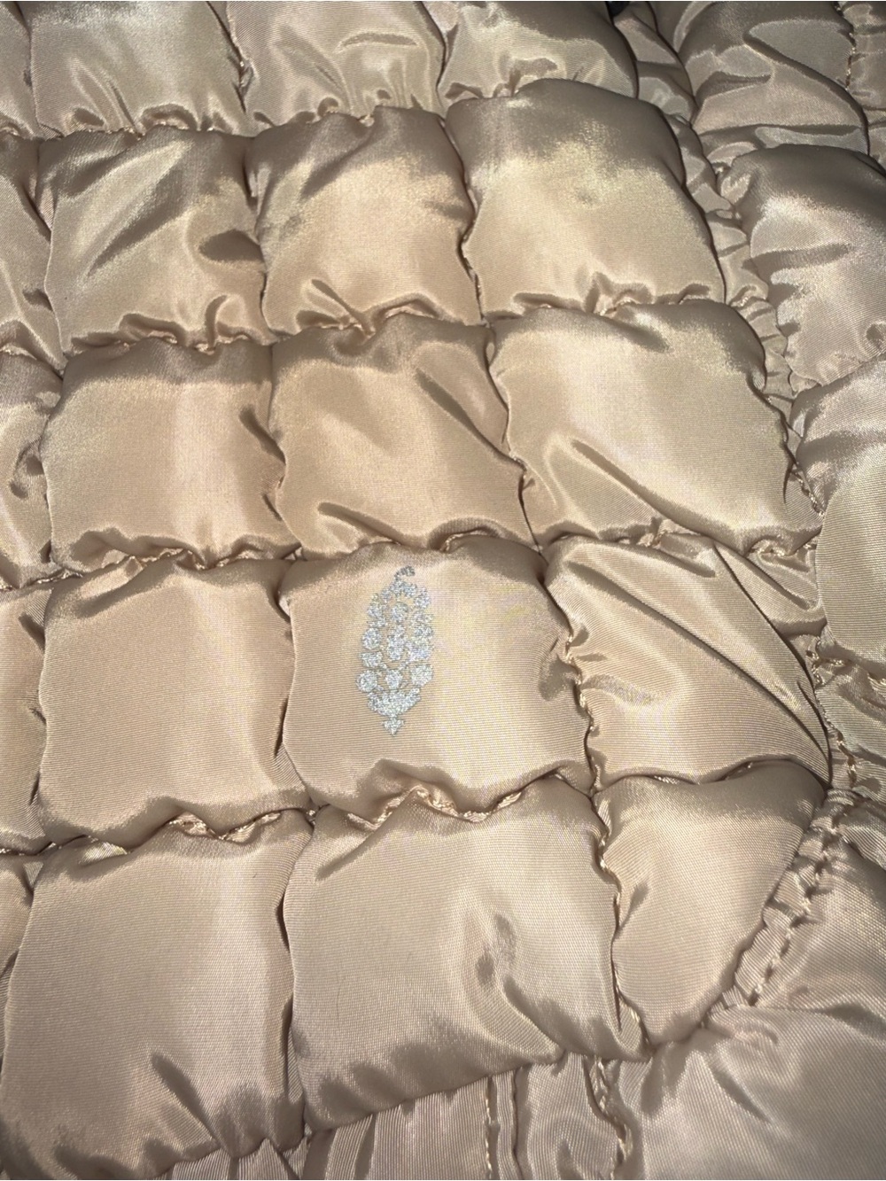 NWT. Free People Movement Quilted Carryall Bag. Off White. - Picture 6 of 9